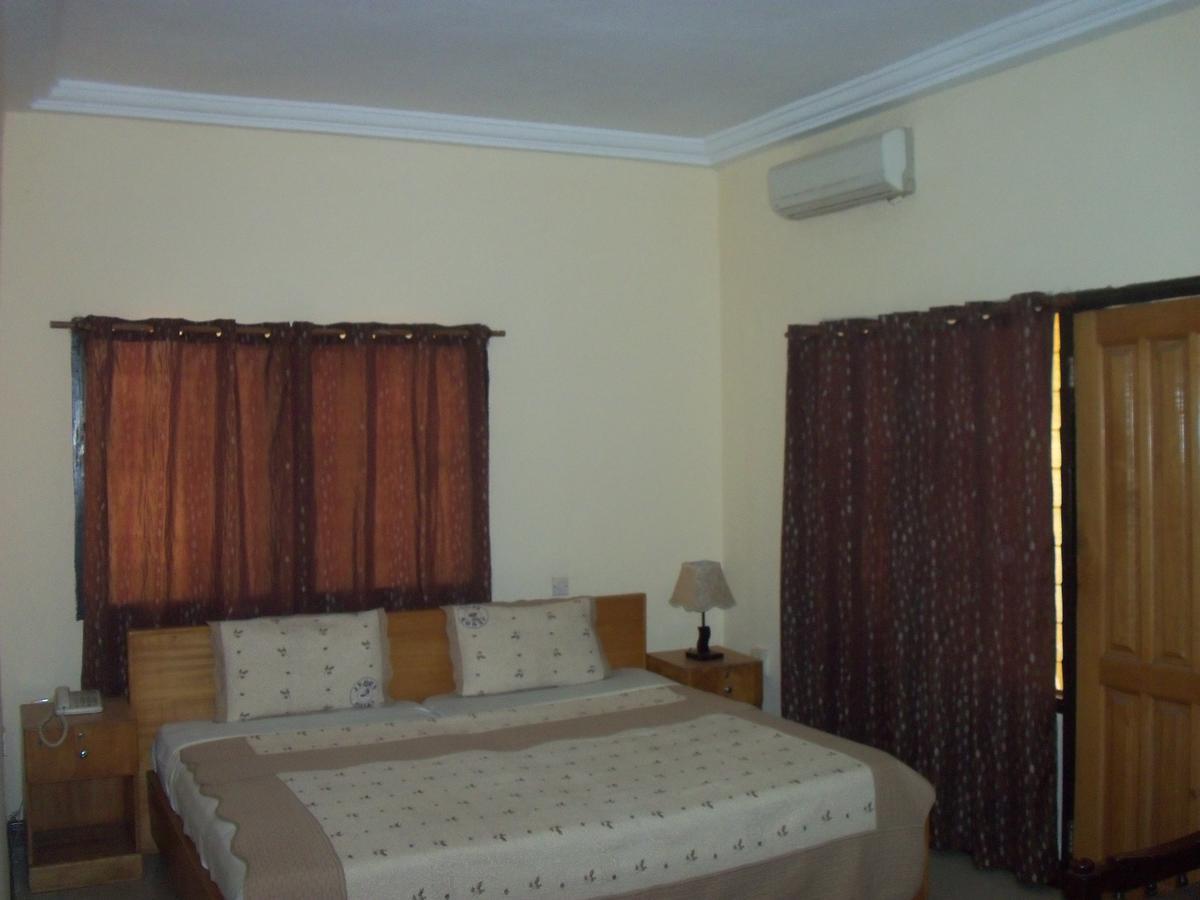 Jenos Hotels Accra Eksteriør billede