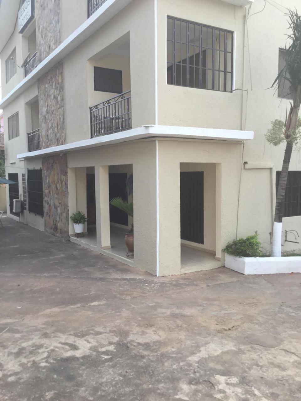 Jenos Hotels Accra Eksteriør billede